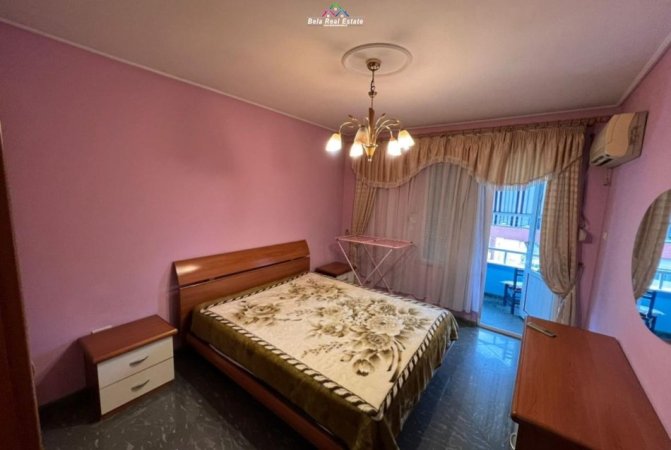 Tirane, jepet me qera apartament 3+1 Kati 3, 120 m² 726 € (Rruga Dritan Hoxha)