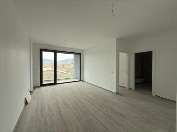 Tirane, shitet apartament 1+1+Ballkon Kati 1, 65 m² 125.000 € (Rruga Agim Hysenbelliu)