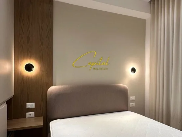 Tirane, jepet me qera apartament 1+1 Kati 8, 55 m² 520 € (ALI DEMI)