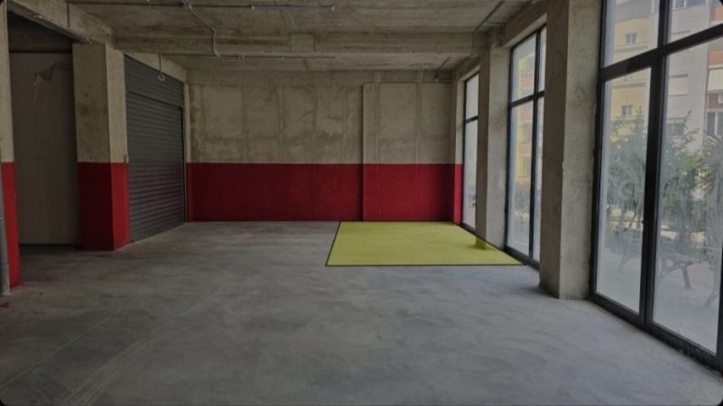 Tirane, shes garazh | post parkimi Kati 0, 17 m² 37.000 € (Rruga e Ullishtes,Kopeshti Botanik,Liqeni i Thate)