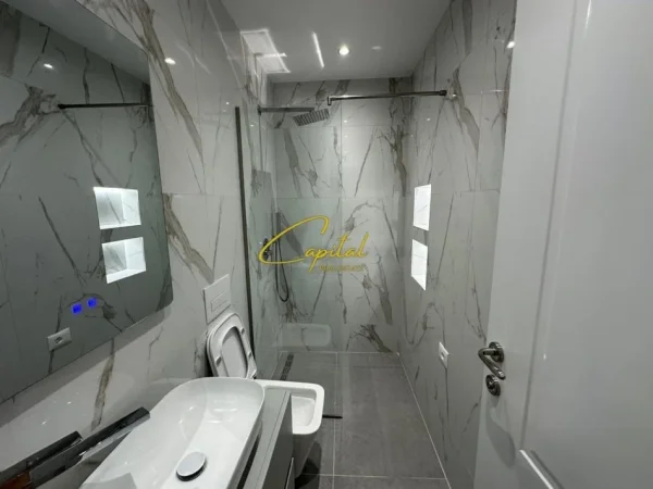 Tirane, jepet me qera apartament 2+1 Kati 2, 100 m² 1.100 € (SHESHI SKENDERBEJ)