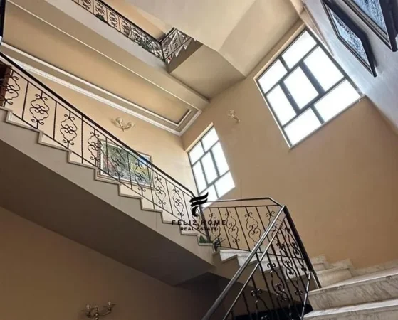 Tirane, jepet me qera ambjent biznesi , 761 m² 5.000 € (ASTIR)