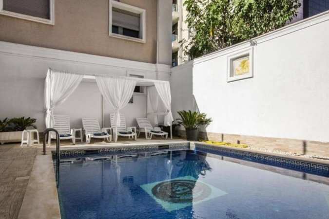 Tirane, shitet hotel , 330 m² 2.000.000 € (9 KATESHET)