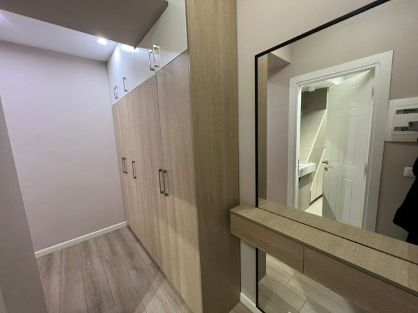 Tirane, jepet me qera apartament 1+1 Kati 11, 60 m² 800 € (rruga e kavajes)