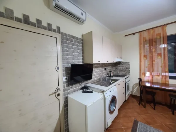 🏠 JEPET ME QERA GARSONIERE 350 € (Siri Kodra)