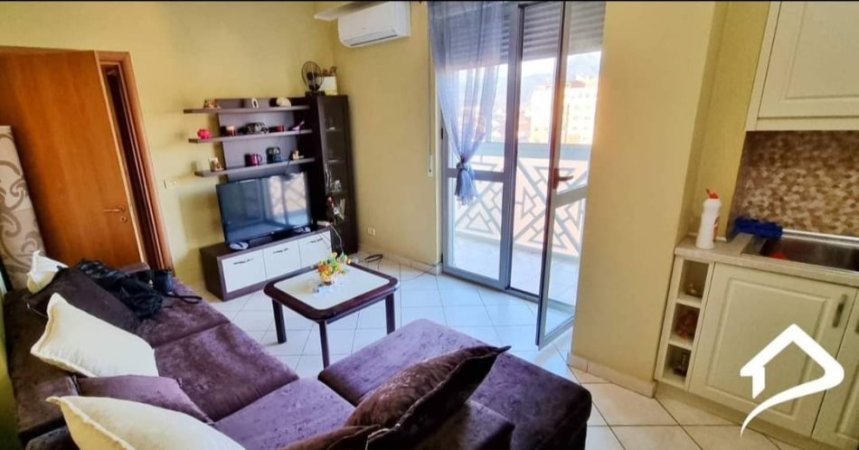 Shkoder, jepet me qera apartament 1+1+Ballkon Kati 6, 50 m² 25.000 € (Lagja 3 heronjt)