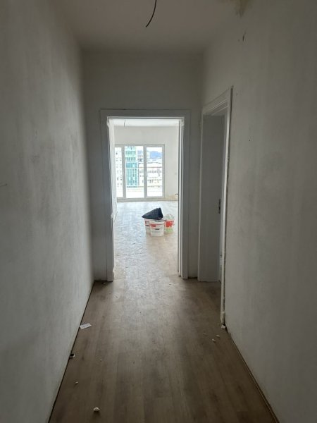 Tirane, jap me qera apartament+verande | Penthouse 4+1+Ballkon Kati 9, 224 m² 1.700 € (Hysni Gerbolli)