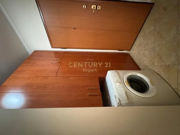 Tirane, jap me qera apartament 1+1+Ballkon Kati 2, 60 m² 550 € (don bosco)