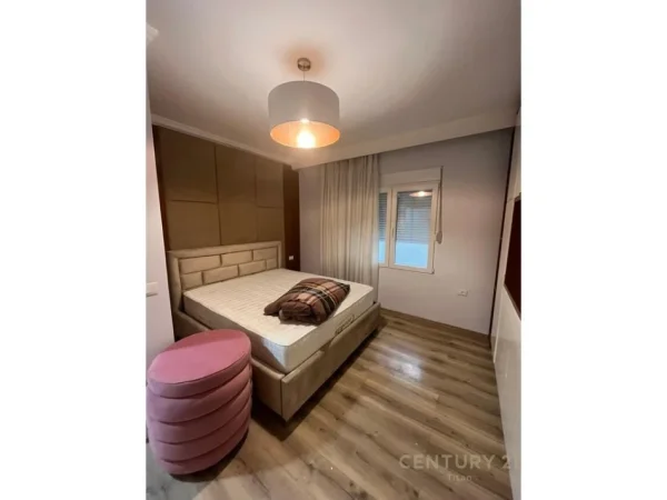 Tirane, jepet me qera apartament 2+1 Kati 1, 110 m² 650 € (don bosko)