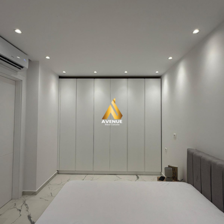 Tirane, jepet me qera apartament 1+1+Ballkon Kati 6, 800 € (Zogu i Zi)