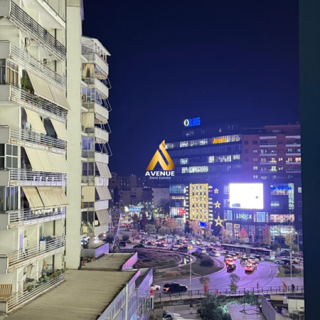 Tirane, jepet me qera apartament 1+1+Ballkon Kati 6, 800 € (Zogu i Zi)