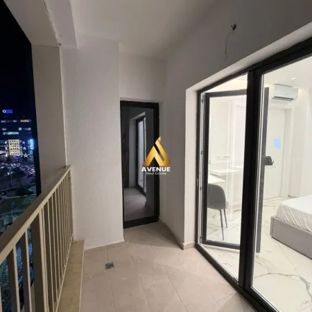 Tirane, jepet me qera apartament 1+1+Ballkon Kati 6, 800 € (Zogu i Zi)