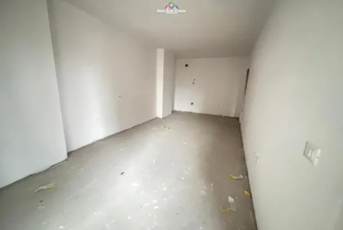 Tirane, shes apartament 1+1 Kati 1, 73 m² 147.000 € (Rruga Rreshit Petrela)