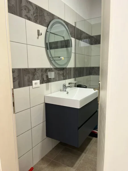 Tirane, shes apartament 2+1 Kati 1, 83 m² 150.000 € 