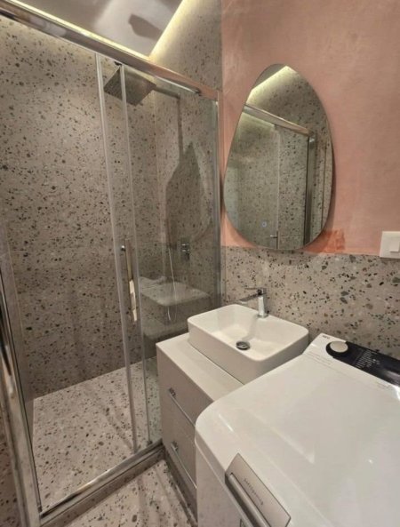 Tirane, jepet me qera apartament 1+1 Kati 1, 55 m² 