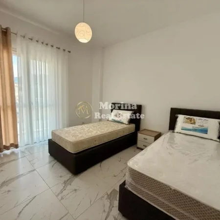 Tirane, jepet me qera shtepi 2+1 Kati 3, 110 m² 500 € (Mullet)