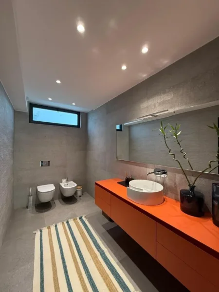 Tirane, jepet me qera Vile 3+1+Ballkon Kati 1, 420 m² 3.500 € (Mullet)