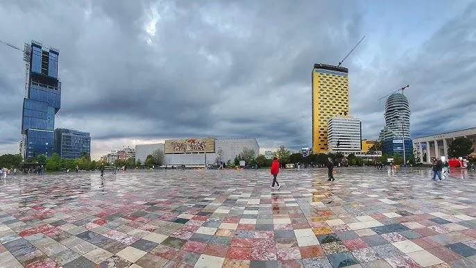 Tirane, shitet garazh | post parkimi Kati -2, 40.000 € (Rruga Sheshi Skenderbej)