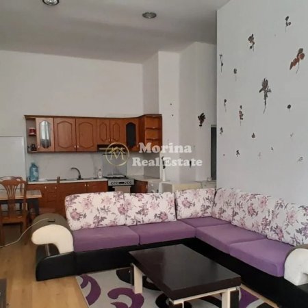Tirane, jepet me qera apartament 1+1 Kati 1, 50 m² 350 € (Fresku)