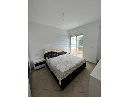 Durres, shitet apartament 1+1 Kati 6, 50 m² 75.000 € (SHKEMB KAVAJE)