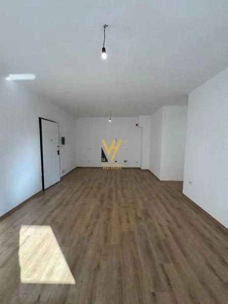 Tirane, shitet apartament 2+1+Ballkon Kati 2, 112 m² 213.750 € (RRUGA E ELBASANIT)