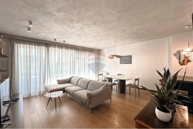 Tirane, jap me qera apartament 3+1+Aneks+Ballkon Kati 3, 1.500 € 