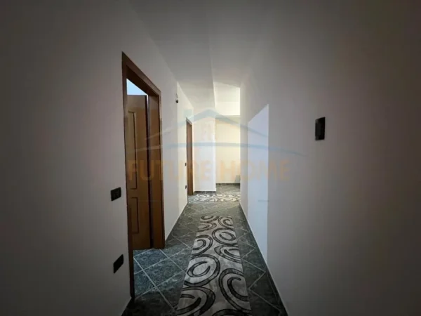 Tirane, jepet me qera apartament 2+1 Kati 3, 87 m² 500 € (Fresk, Tirane)