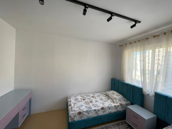 Tirane, jepet me qera apartament 2+1+Ballkon Kati 4, 83 m² 800 € (Bulevardi Zogu i Pare)