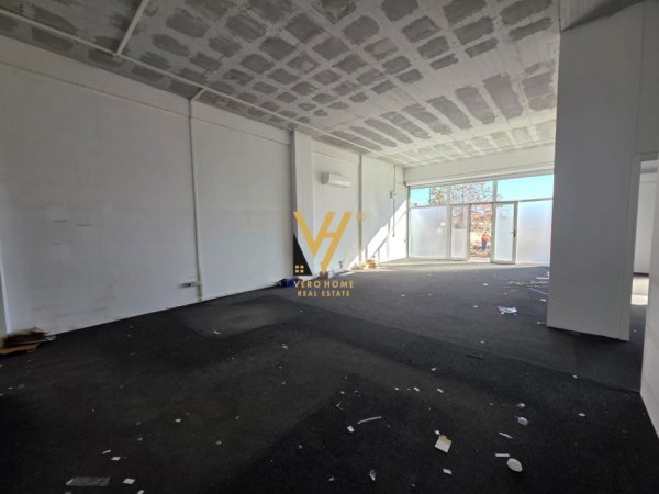 Tirane, jepet me qera magazine Kati 0, 300 m² 1.950 € (CASA ITALIA)