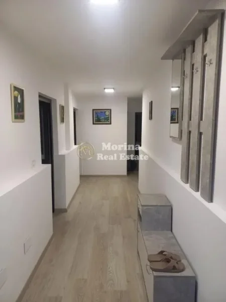 Tirane, jepet me qera Vile 1+1 Kati 1, 75 m² 600 € (Qytet Studenti)