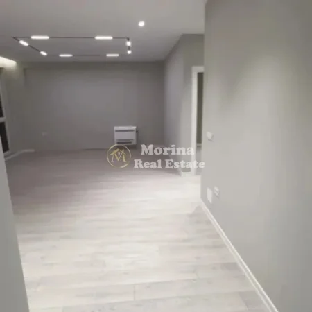 Tirane, jepet me qera apartament 2+1 Kati 8, 115 m² 1.000 € (Rruga 5 Maji)