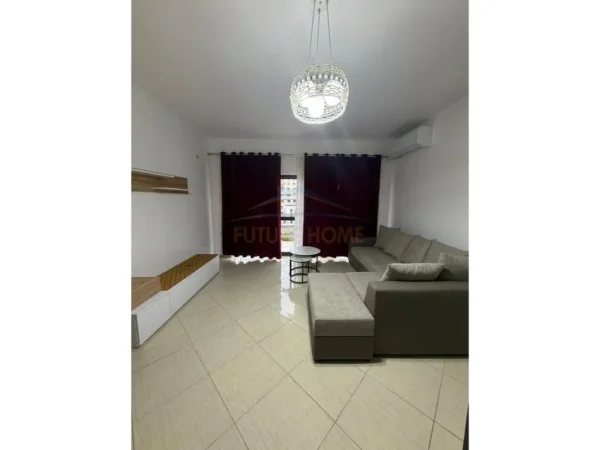 Tirane, jepet me qera apartament 2+1 Kati 4, 90 m² 600 € (DON BOSKO)