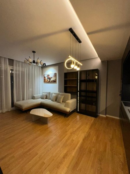 Tirane, jepet me qera apartament 2+1+Ballkon Kati 3, 3 m² 1.200 € (Rruga e Dibres)