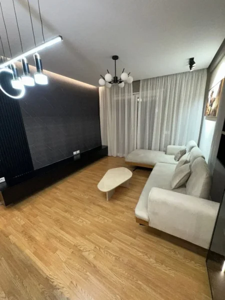 Tirane, jepet me qera apartament 2+1+Ballkon Kati 3, 3 m² 1.200 € (Rruga e Dibres)
