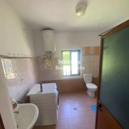 Tirane, jepet me qera shtepi 3+1 Kati 1, 140 m² 450 € (Astir)