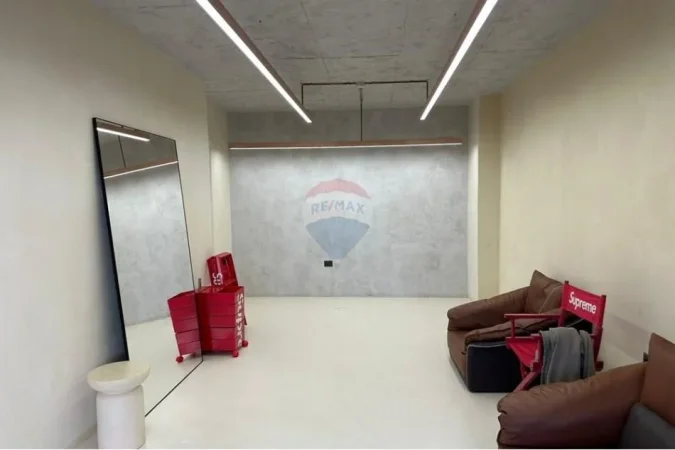 Tirane, shitet ambjent biznesi , 70 m² 260.000 € 