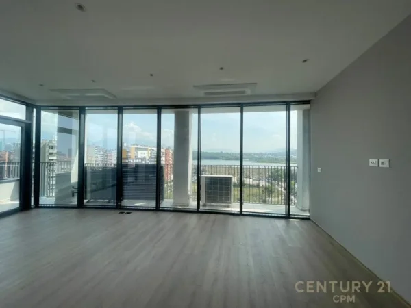 Tirane, jepet me qera zyre Kati 10, 150 m² 2.500 € (Liqeni)