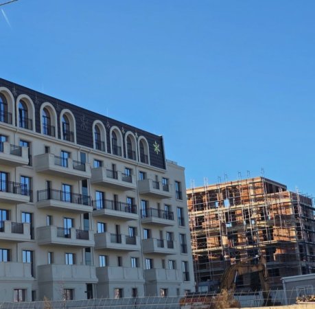 Tirane, shitet apartament 2+1+Aneks+Ballkon Kati 1, 95 m² 180.000 € (Tiranq Cielo)