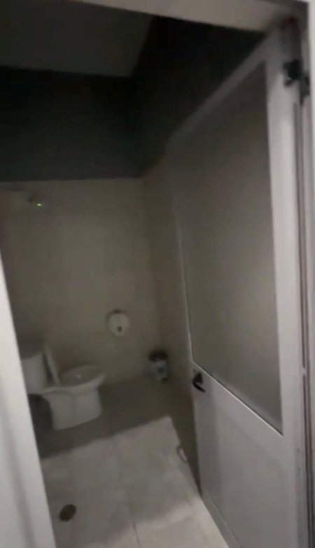 Tirane, jepet me qera dyqan Kati 0, 120 m² 500 € (rruga e dibres)