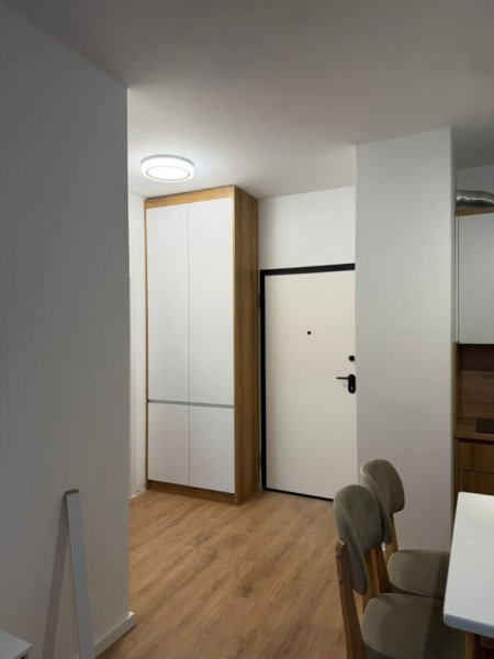 Tirane, jepet me qera apartament 1+1+Ballkon Kati 3, 60 m² 500 € 