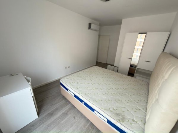 Tirane, jepet me qera apartament 2+1 Kati 6, 650 €