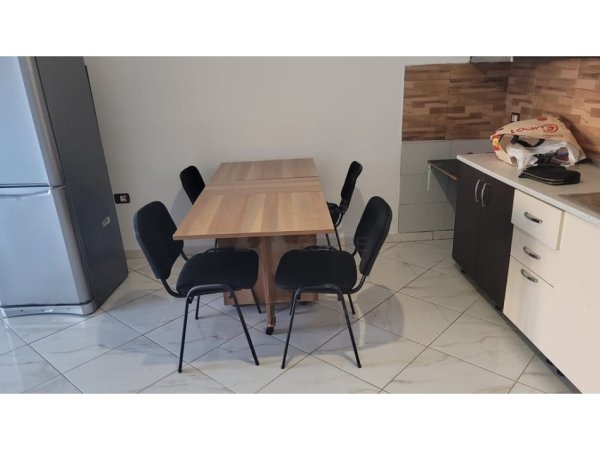 Tirane, jepet me qera apartament 2+1 Kati 1, 105 m² 350 € (Astir)