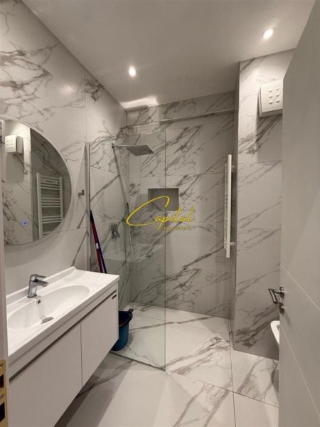 Tirane, jepet me qera apartament 1+1 Kati 1, 70 m² 600 € (ASTIR)