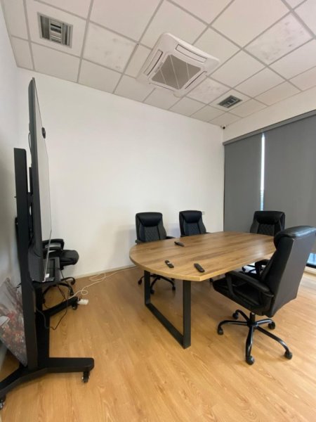 Tirane, shitet ambjent biznesi Kati 1, 420 m² 1.100.000 € (Kompleksi Square 21)