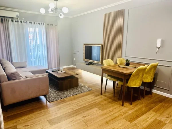 Tirane, jepet me qera apartament 2+1 Kati 7, 90 m² 600 € (Vila L-2 ,Astir)