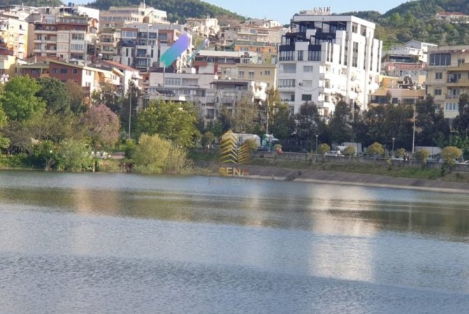 Tirane, jepet me qera apartament 1+1+Ballkon Kati 4, 70 m² 550 € (Rruga Peti)
