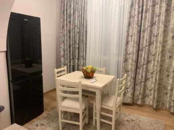 Tirane, shes apartament 2+1 Kati 1, 100 m² 120.000 € (Kinostudio)