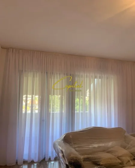 Tirane, jepet me qera apartament 3+1 Kati 3, 170 m² 2.500 € (ISH BLLOKU)