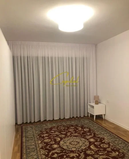 Tirane, jepet me qera apartament 3+1 Kati 3, 170 m² 2.500 € (ISH BLLOKU)