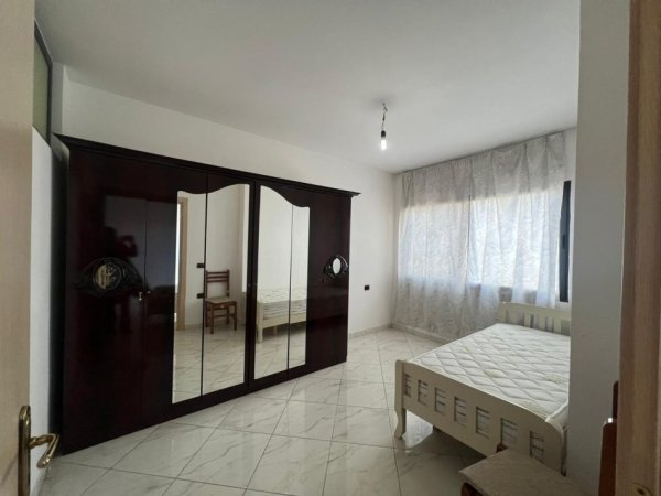 Tirane, jepet me qera apartament 2+1+Ballkon Kati 1, 80 m² 350 € (teodor keko)